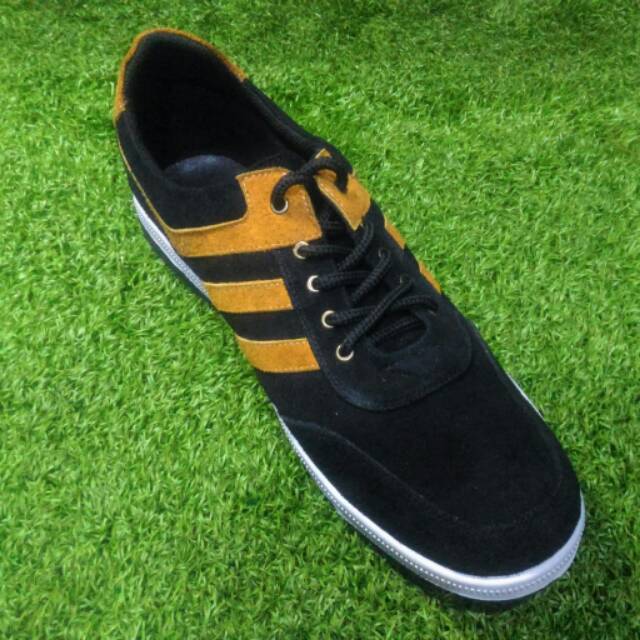 Sepatu casual pria kulit asli Rasheda B 13