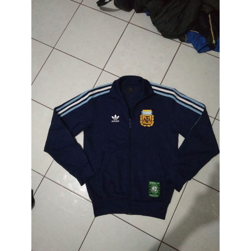 Tracktop Adidas Hand Of God