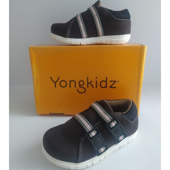 Sepatu Yongkidz