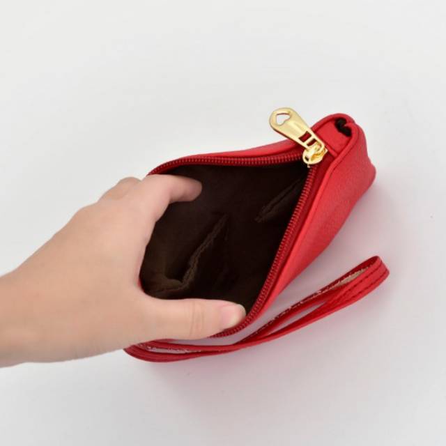 Gucci Marmont 3IN1 8605#
Semi Premium
Bahan : Kulit Halus 
30x12x24cm
Berat : 0.9kg
Warna : Black, P