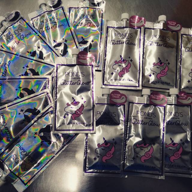 Pond's Glitter glow