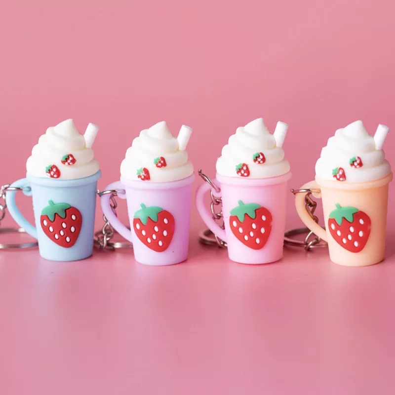 GANTUNGAN KUNCI ES KRIM SUNDAE STRAWBERRY // Ganci Karakter Es Krim Stroberi Unik Lucu | Gantungan tas | Bag Charm | Souvenir Murah | Keychain | COD