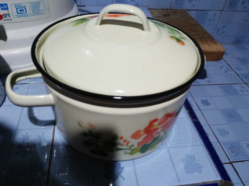 Panci Masak Dutchoven Enamel (porcelain On Steel) Indonesia Motif Batik / Kembang 16 Cm 18 Cm