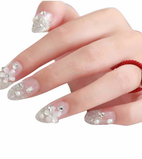 Nail art - 24 pcs bertabur berlian cocok untuk wedding