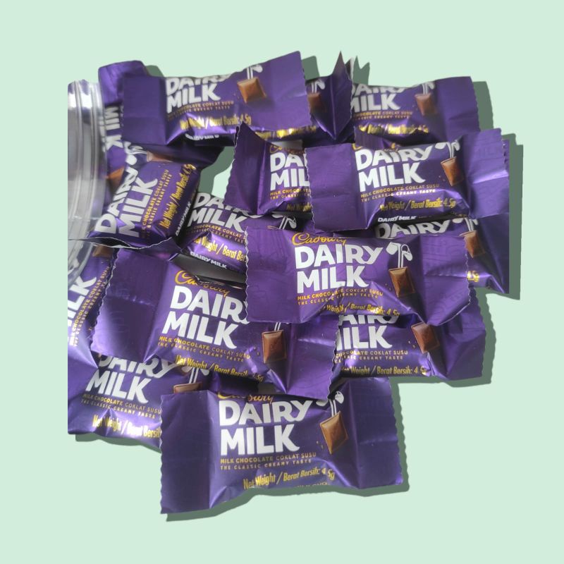 

Cadbury Dairy Milk Cokelat 4,5 gr Ecer