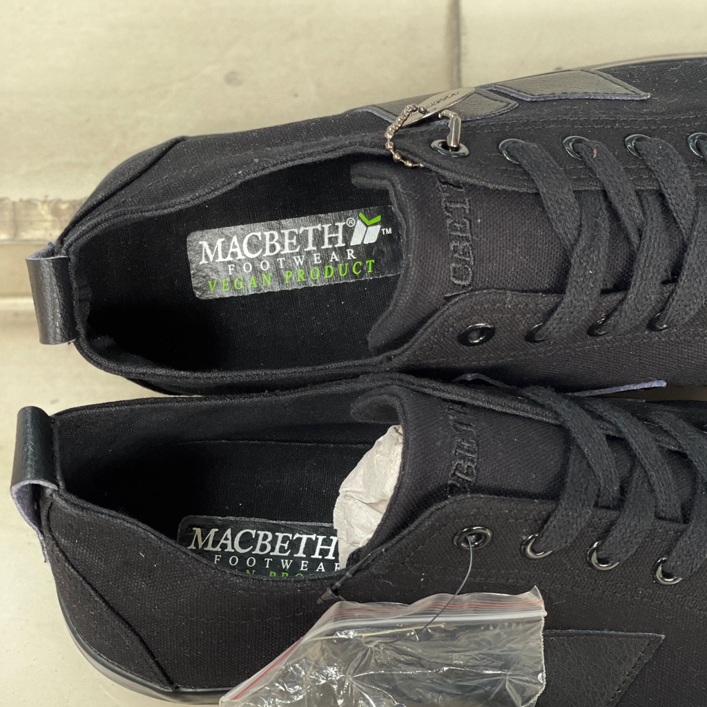 Macbeth Eliot Black Black