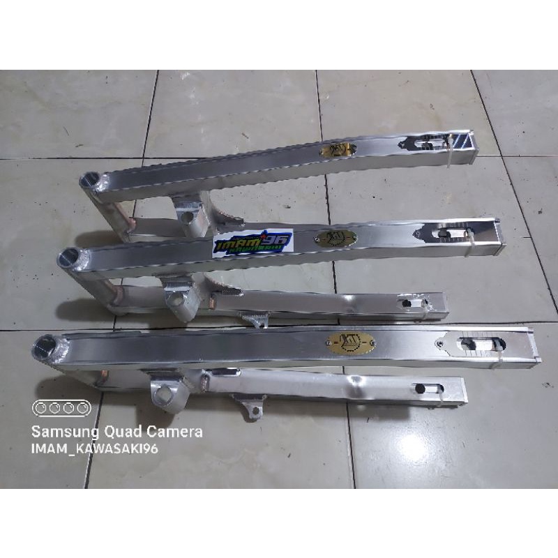 swing arm dkt kotak slim ninja R atau SS original Thailand