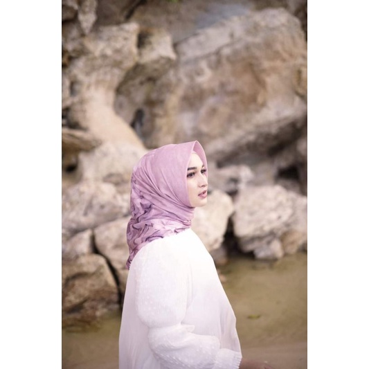 La Sabelle Ceudah Lagoina