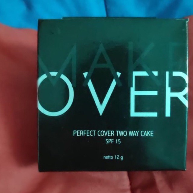 makeover two way cake spf 15