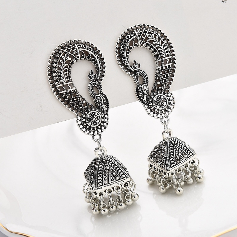 Anting Rumbai Warna Silver Gaya Vintage Bohemian Tibet Untuk Wanita