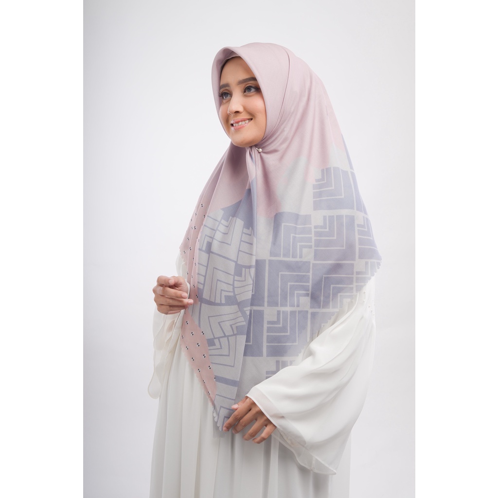Shakira Ash Grey - HIJAB SEGI EMPAT LASER CUT PRINT MODERN