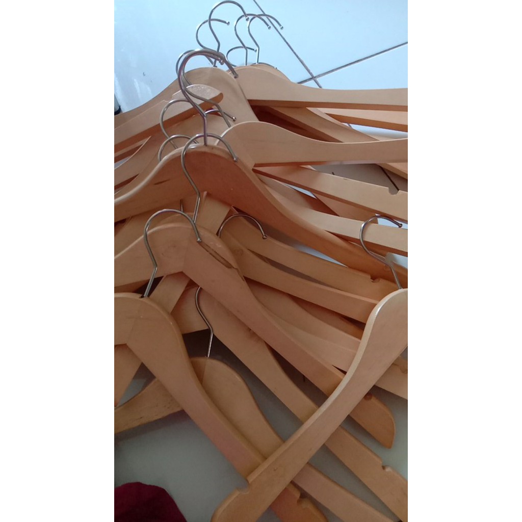 HANGER KAYU NATURAL TEBAL DEWASA / Gantungan Baju Butik Distro / Hanger Toko / Hanger Kayu / Hanger Kayu DEWASA NATURAL (HARGA 1 Pcs)