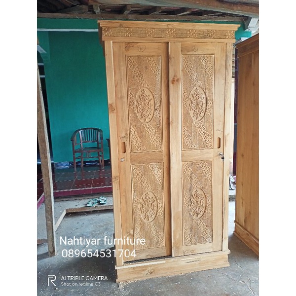 almari pakaian minimalis sliding