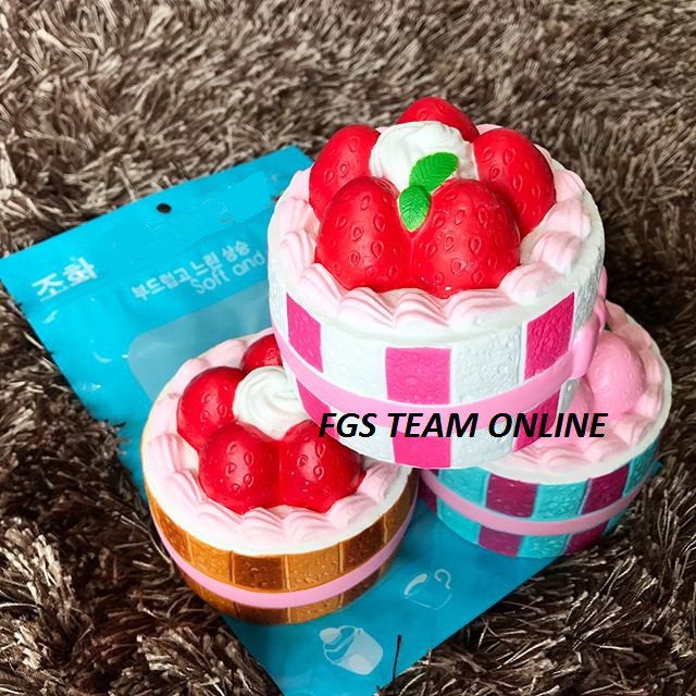 SQUISHY STRAWBERRY CAKE JUMBO SQUISHY KUE TART STRAWBERRY JUMBO