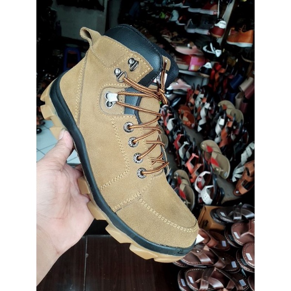 sepatu boots septi kulit asli /sepatu treking /sepatu gunung
