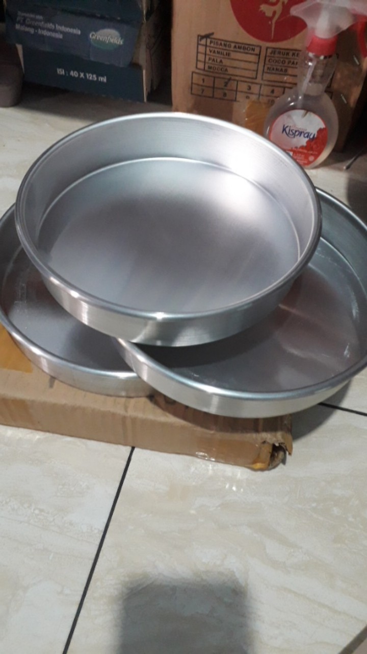 Loyang Bulat Set (3pcs) Uk.20-24x4cm Tanpa Sambungan