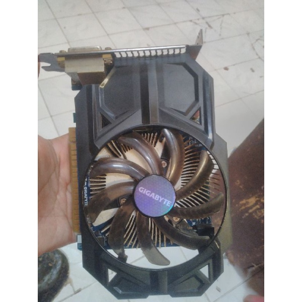 Vga Card Gigabyte 1gb 128 bit Ddr5 No Display, kipas nyala