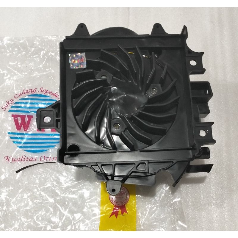 DUDUKAN RADIATOR + KIPAS MAGNET PCX VARIO 125 150 NEW FI ESP 1 SET  MEREK WIN AUTO NGIUUNG...