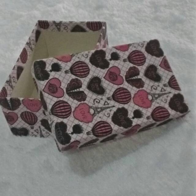 

KOTAK KADO / HADIAH