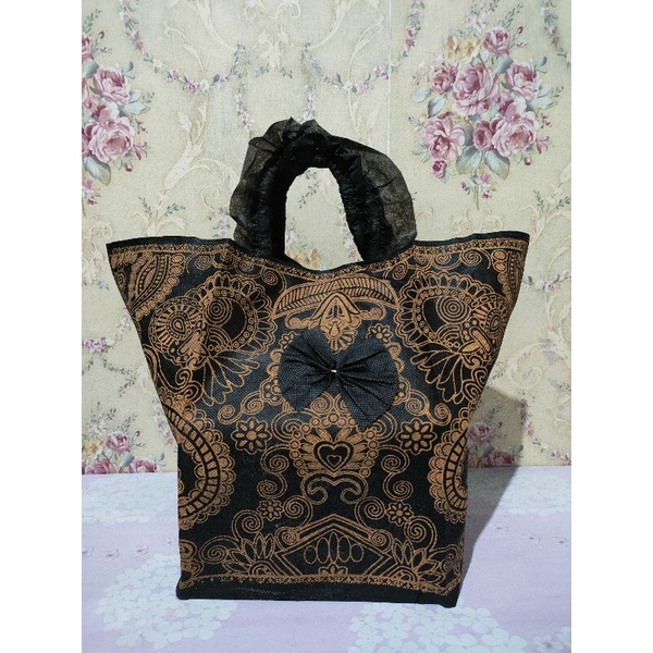 Tas hajatan sahrini kibir motif uk 22