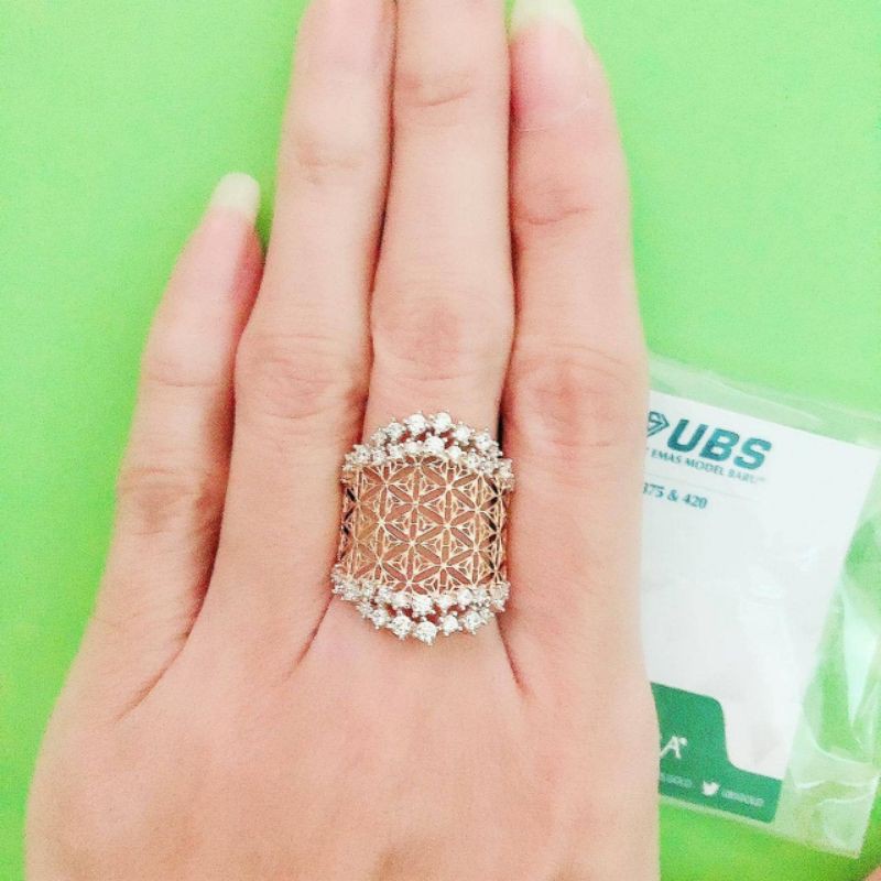 Cincin Osaka lebar kombinasi mata UBS 8karat size 17