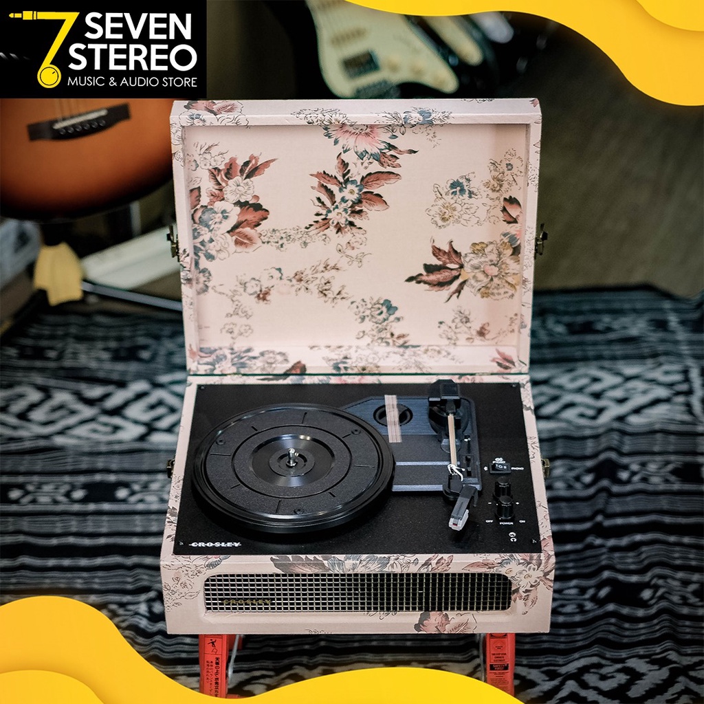 Crosley Voyager Portable Turntable Player pemutar piringan hitam