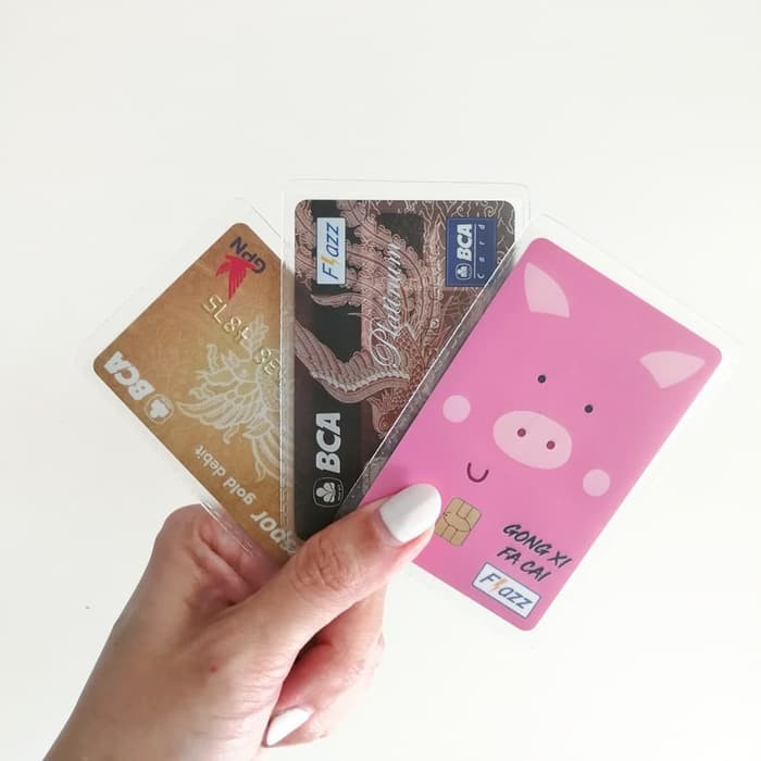 

PLASTIK KARTU / KTP ATM PELAJAR 1PCS CARD HOLDER SERBAGUNA - TEBAL