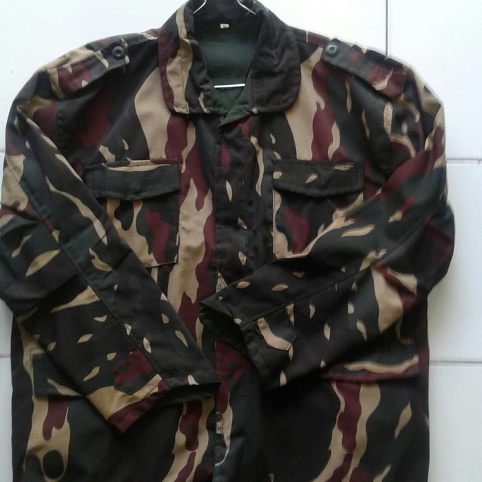 SKD          jaket bolak balik army