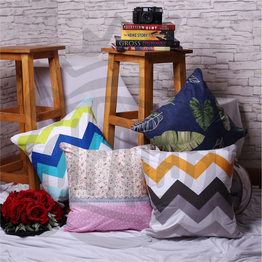 Sarung Bantal Sofa 50x50 cm Motif Minimalis - Tulisan Home Sweet Home