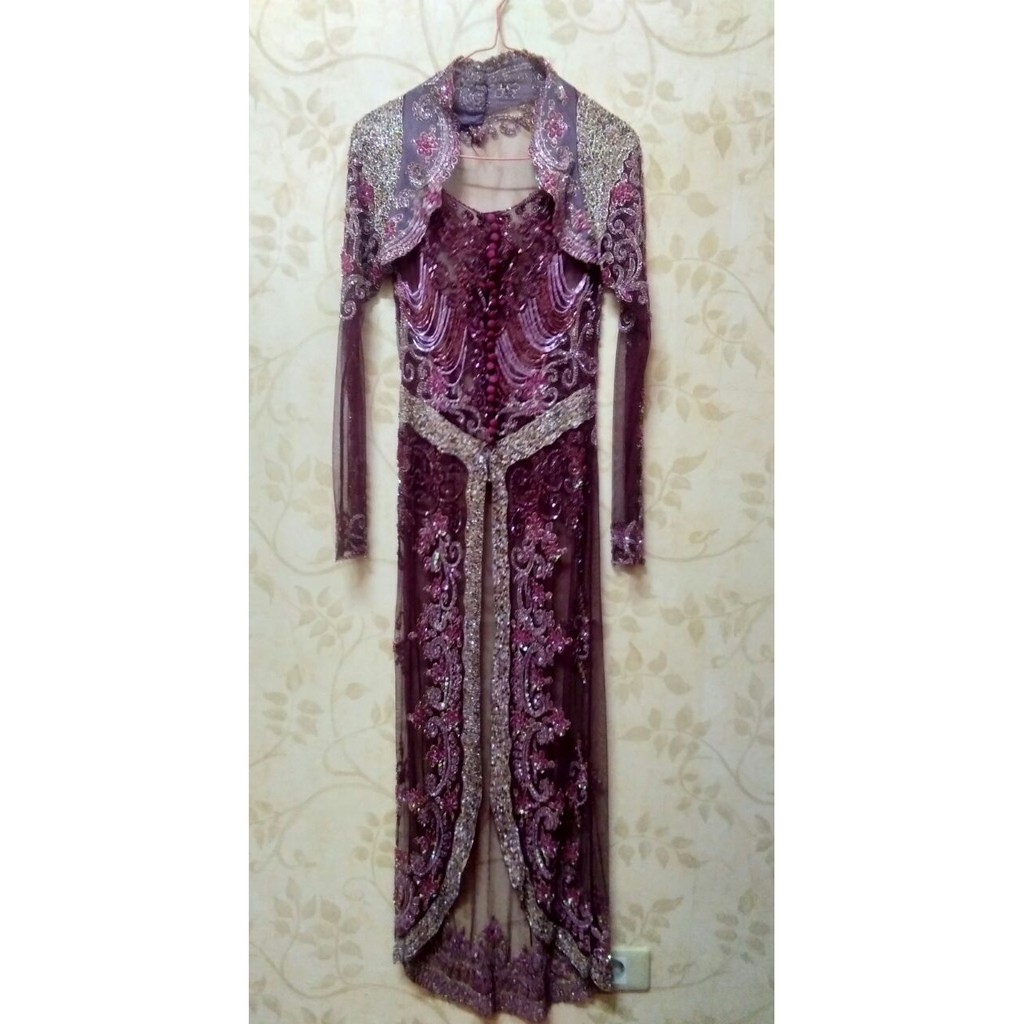 KEBAYA  PENGANTIN MERAH MAROON VARIASI