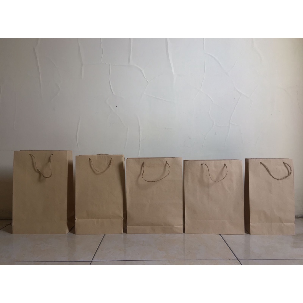 

Paperbag polos coklat murah / paperbag murah / paperbag souvenir kado makanan kue / paperbag malang