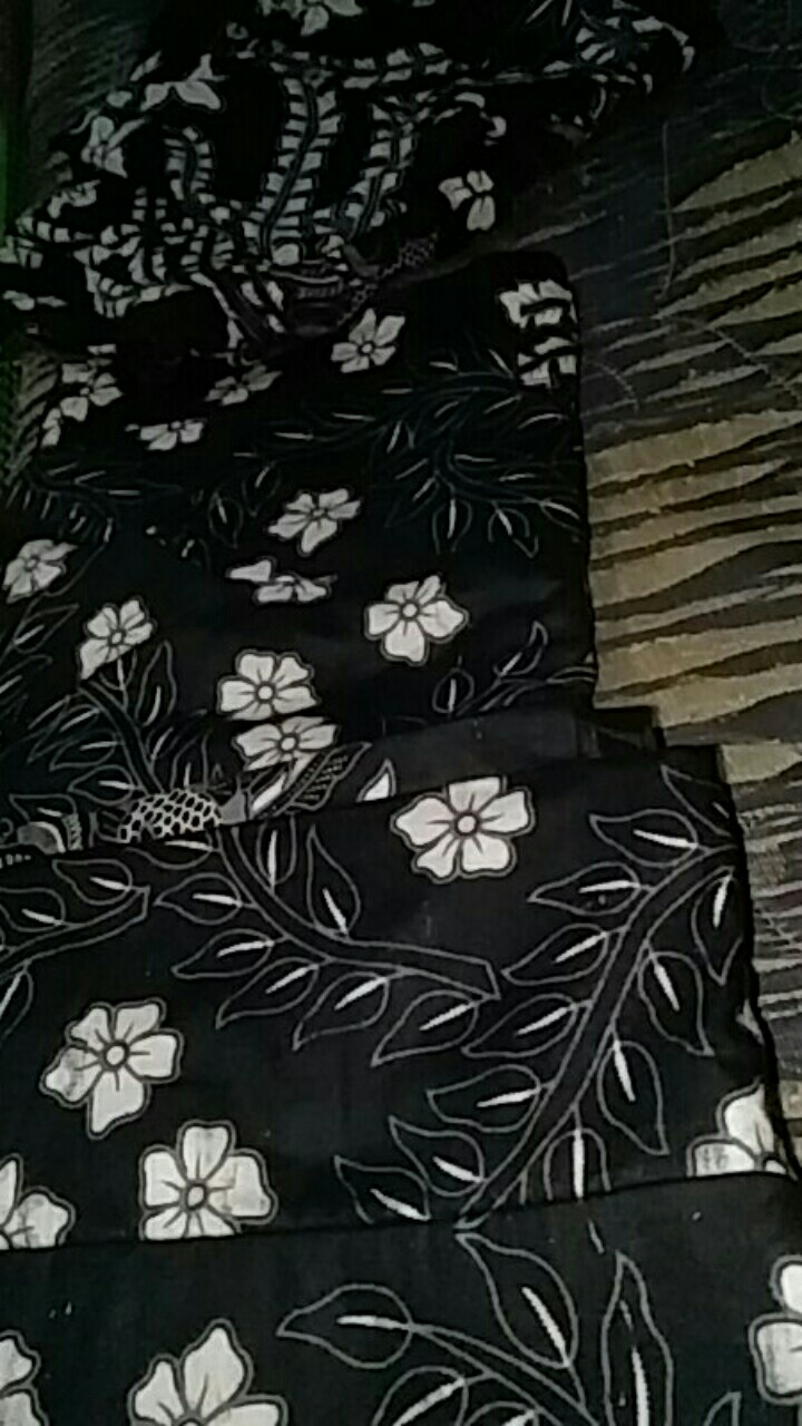 Batik Couple Keluarga - Couple Batik Ori Ndoro Jowi Garansi Termurah Shopee Motif Manuk Tarung Putih