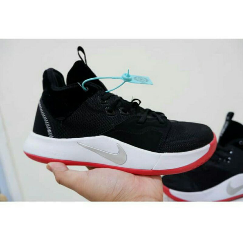 SEPATU BASKET NIKE PG3 LOW VELOR BRED