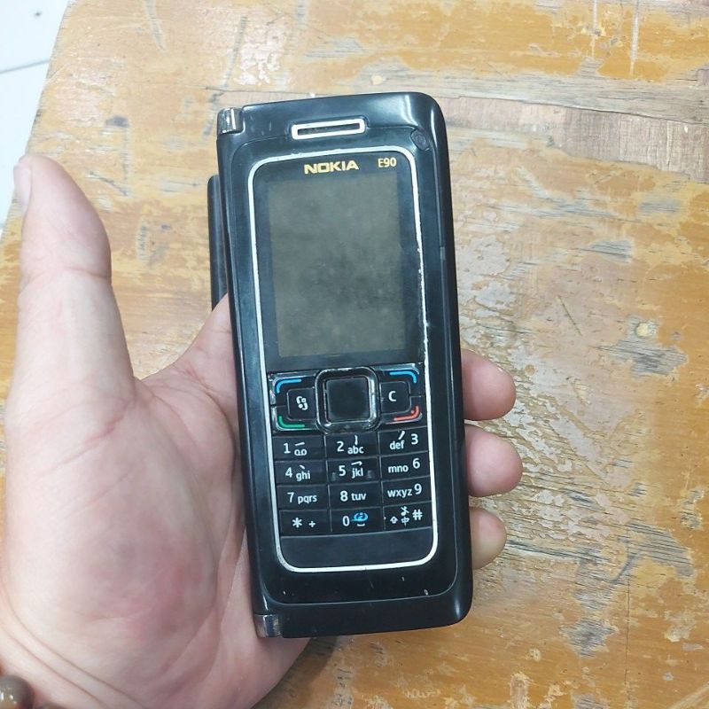 Nokia E90 Comunicator
