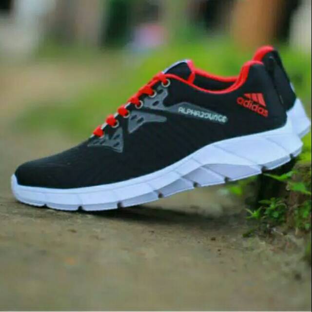 SEPATU SPORT ADIDAS