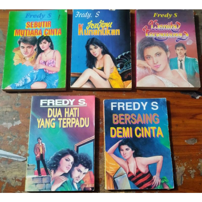 Paket Hemat Novel Dewasa. (Fredy S.)
