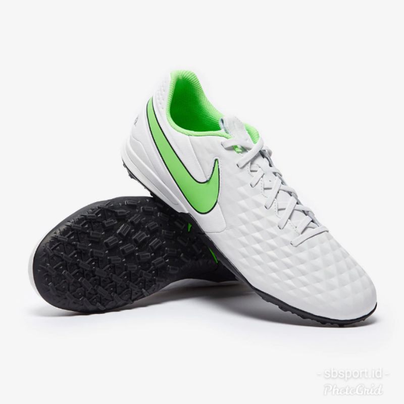 SEPATU FUTSAL NIKE LEGEND 8 ACADEMY TF PLATINUM TINT GREEN