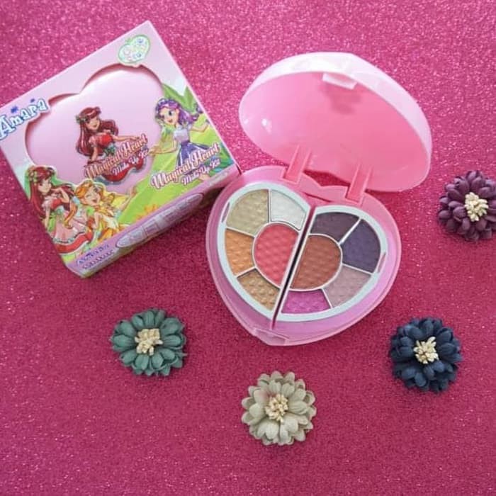 Amara Magical Hear Make Up Kit