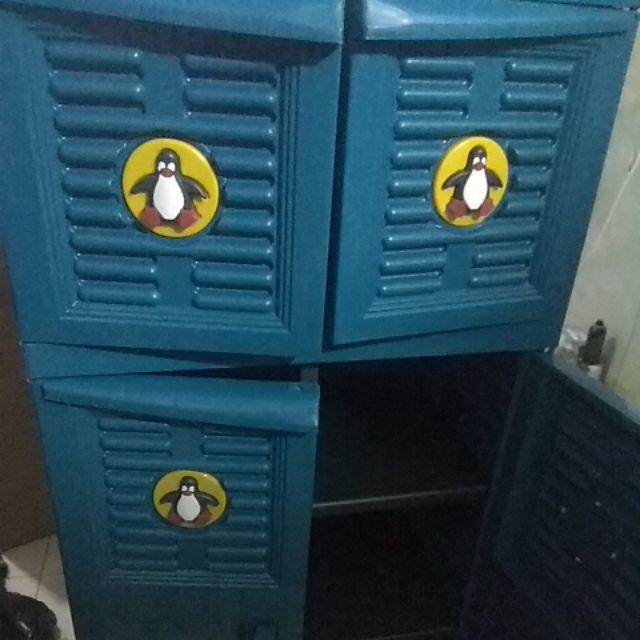 Lemari Plastik / Lemari Pakaian  Gantung