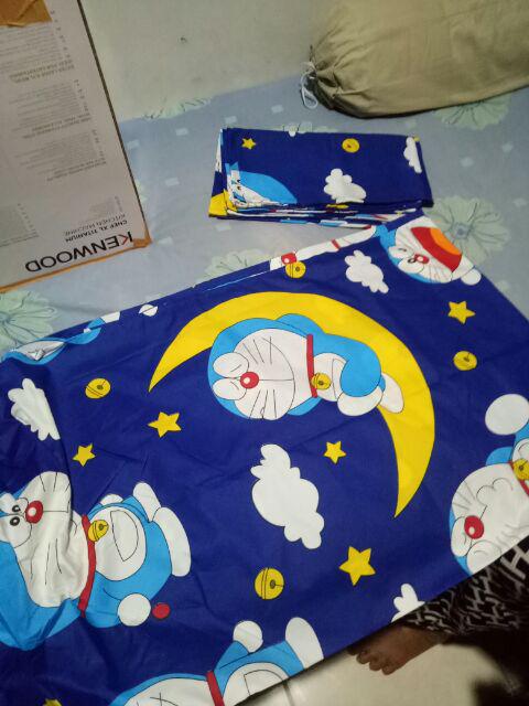 Sprei Homemade New Doraemon Pirate