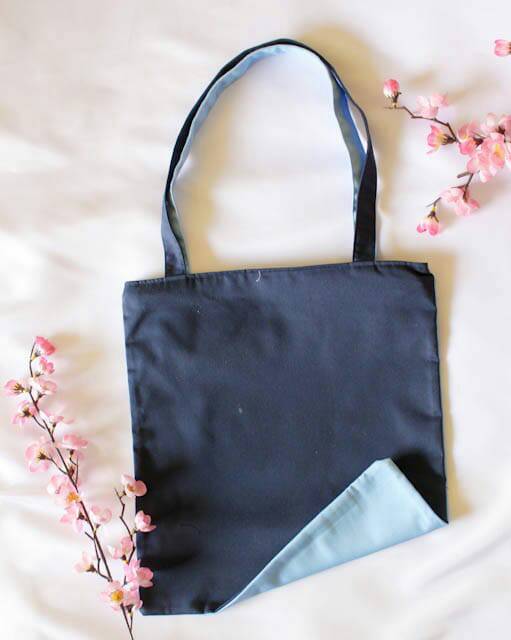 &quot;Messy&quot; Totebag / Tote Bag 2 warna