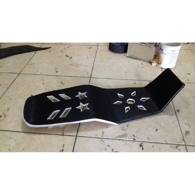 Jok NINJA SS_karbon hitam lis putih variasi lubang