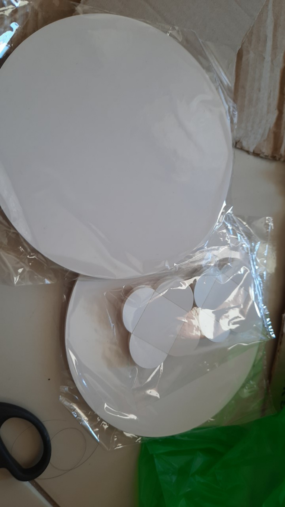 3 Pcs Cupcakes Stand Ivory 350gr