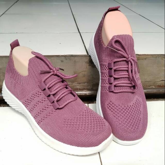 Sepatu wanita import - sepatu import murah  - sepatu kets import Bestseller