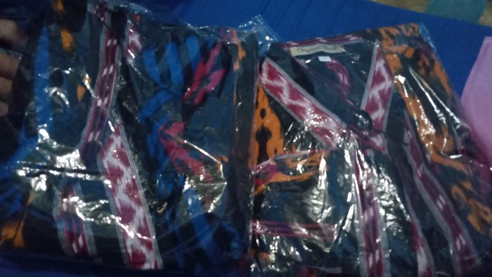 Couple Ayamia Batik Kampus