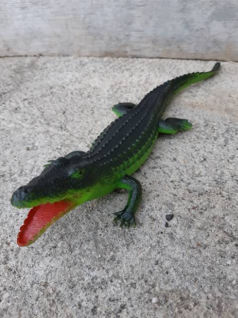 Mainan Buaya Karet Bisa Bunyi - Figure Hewan Aligator Anak Edukatif