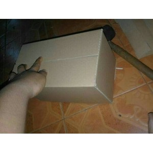 

kardus uk.27x14x18 cm