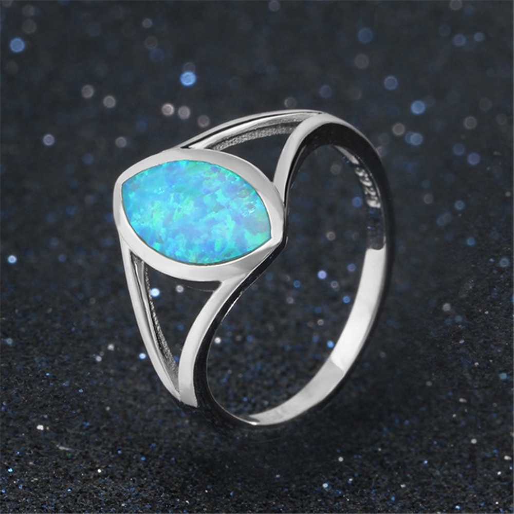 New Fashion Blue Opal Oval Ladies Engagement Ring