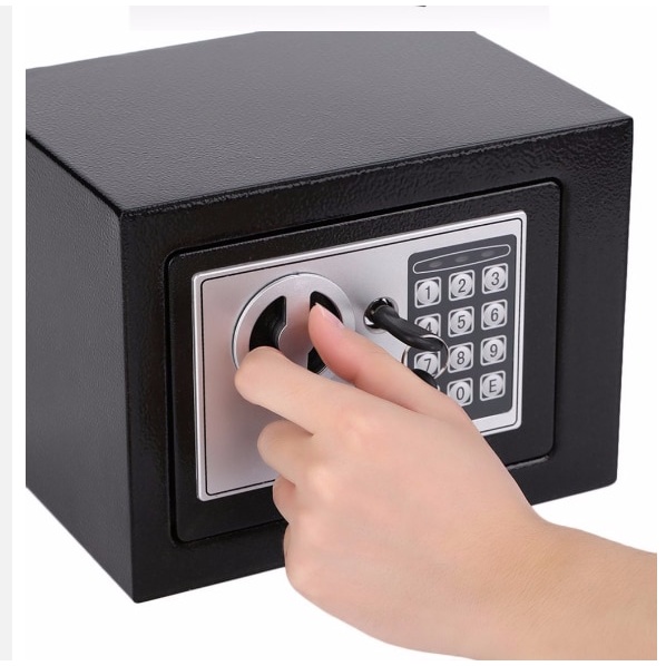 TaffGUARD Brankas Mini Digital Brangkas Hotel Tempat perhiasan barang berharga dokumen uang emas batangan penyimpanan kotak jam tangan mahal perhiasan emas anting gelang kalung giwang Mini Electric Password Deposit Box Celengan 4.6L 17E Warna Hitam