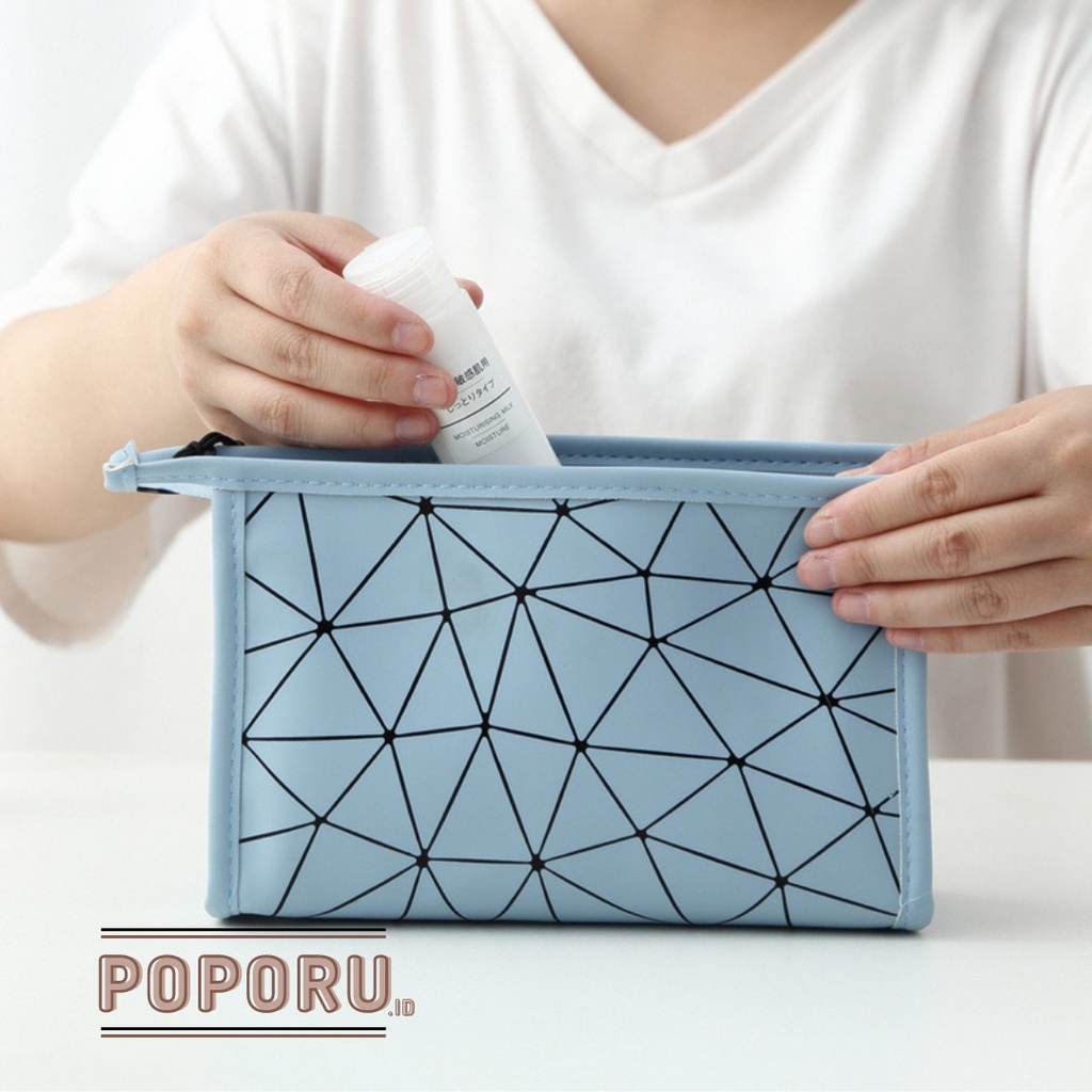 GEOMETRIC Pouch - Make up bag - tas kosmetik - tempat travel-dompet makeup